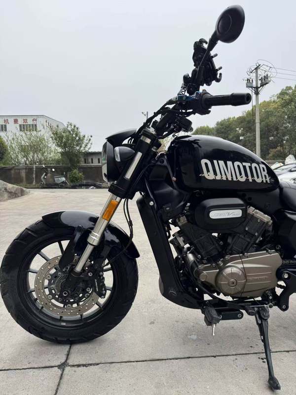 二手QJMOTOR闪300