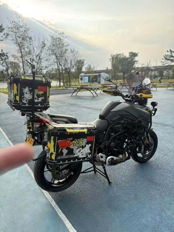 二手贝纳利TRK702