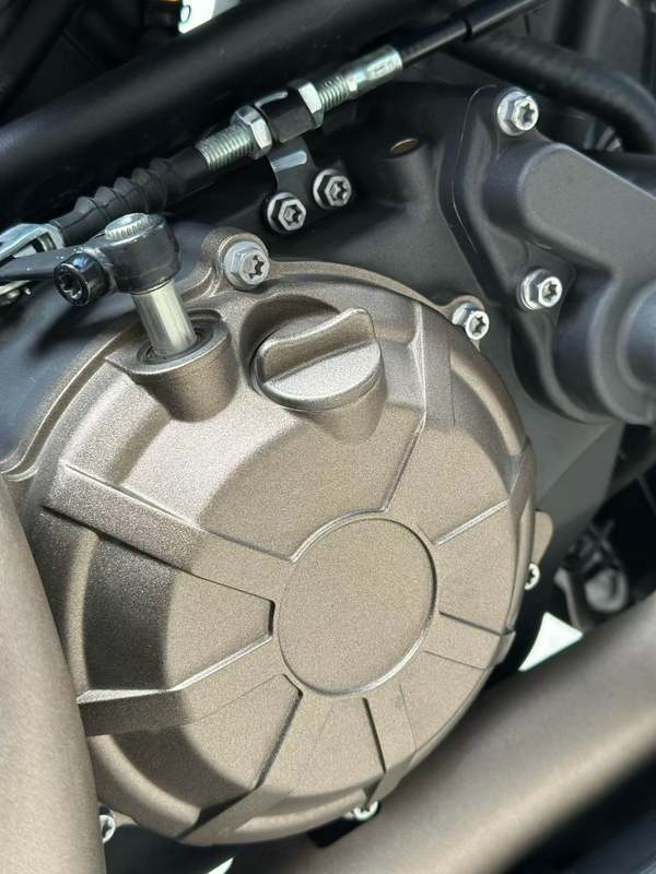 二手QJMOTOR闪300