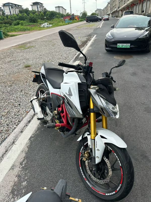 二手五羊本田CB190R 暴锋眼