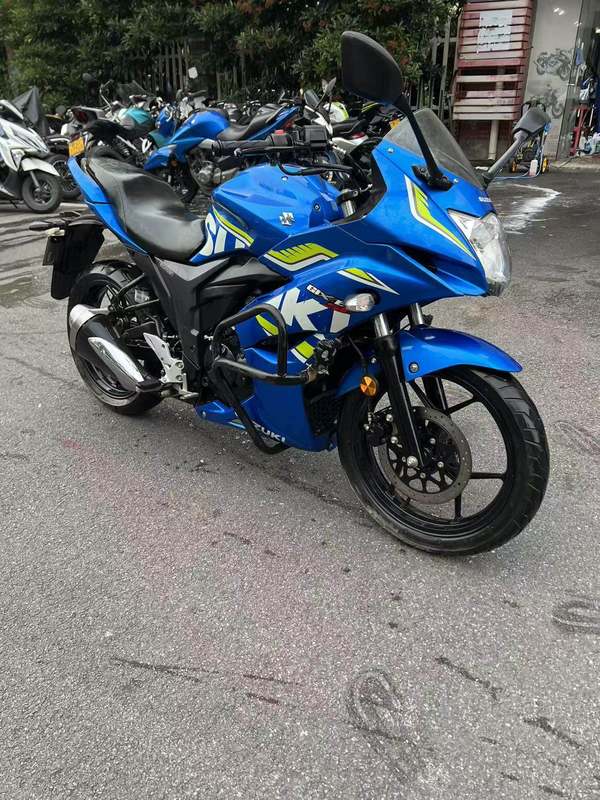 二手济南铃木极客飒 Gixxer 155