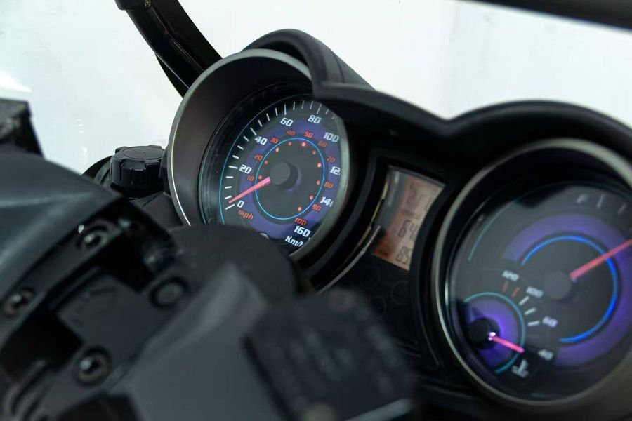 二手ADIVAAD3 400