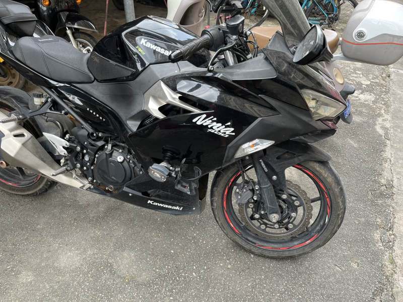 二手川崎Ninja 400