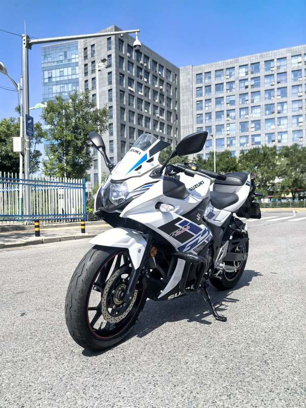二手豪爵铃木GSX250R