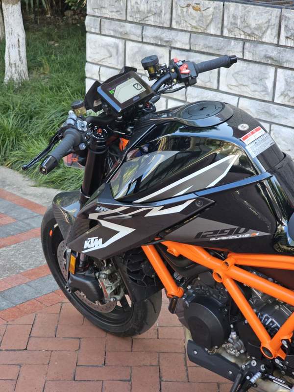 二手KTMR2R1290 Super Duke