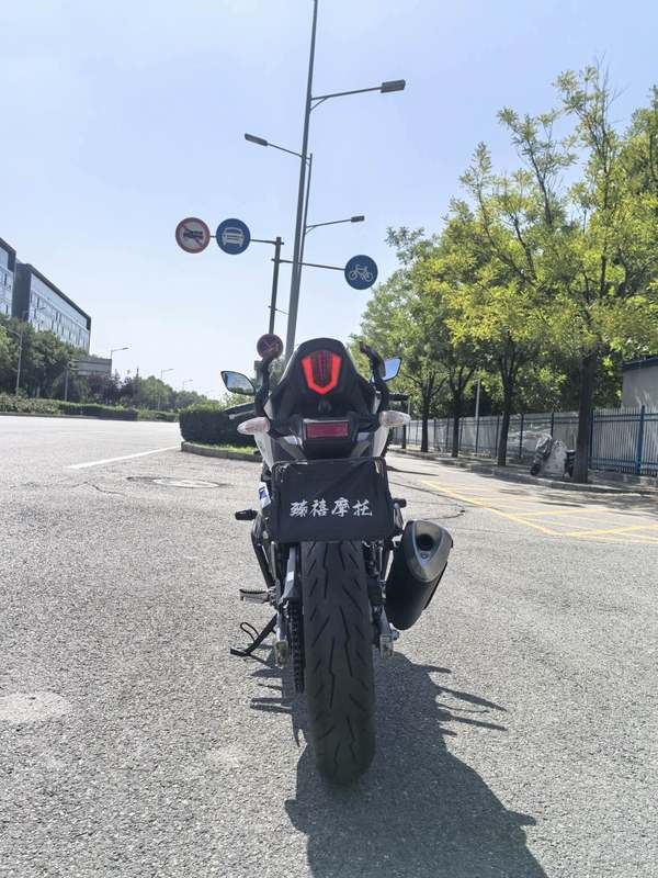 二手豪爵铃木GSX250R