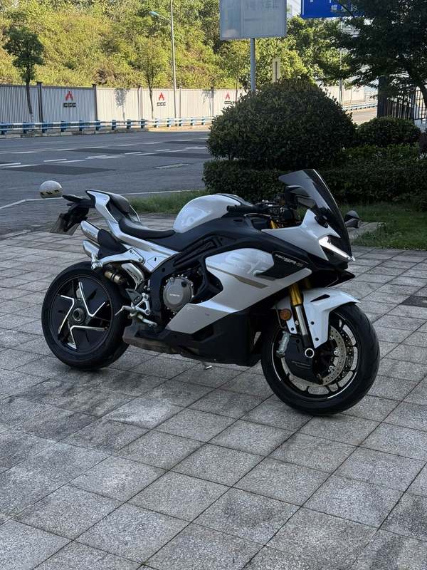 二手春风750SR-S