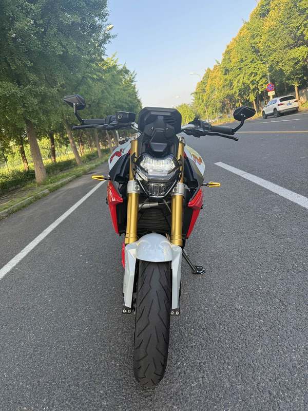 二手宝马F 900 R