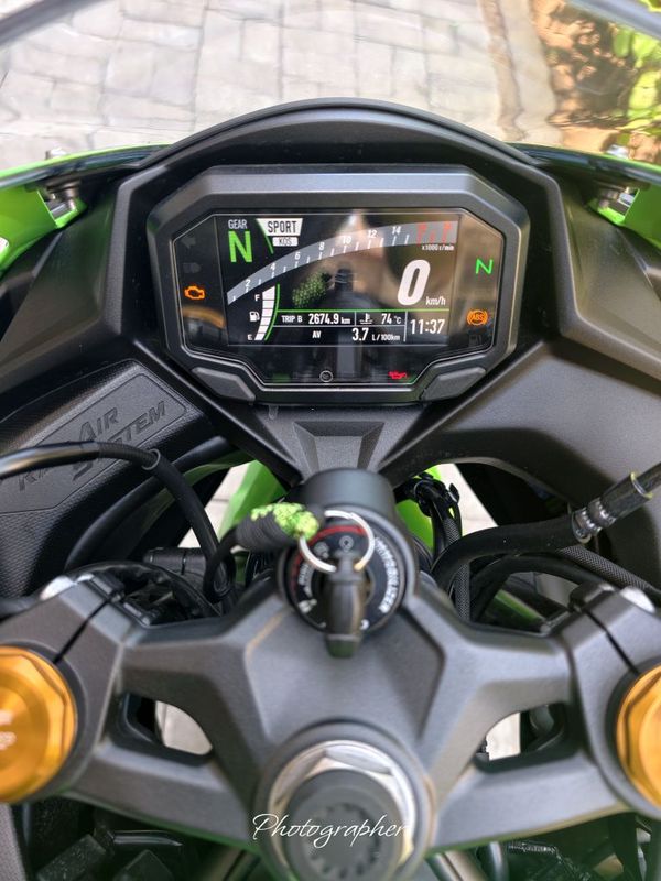 二手川崎ZX-4R