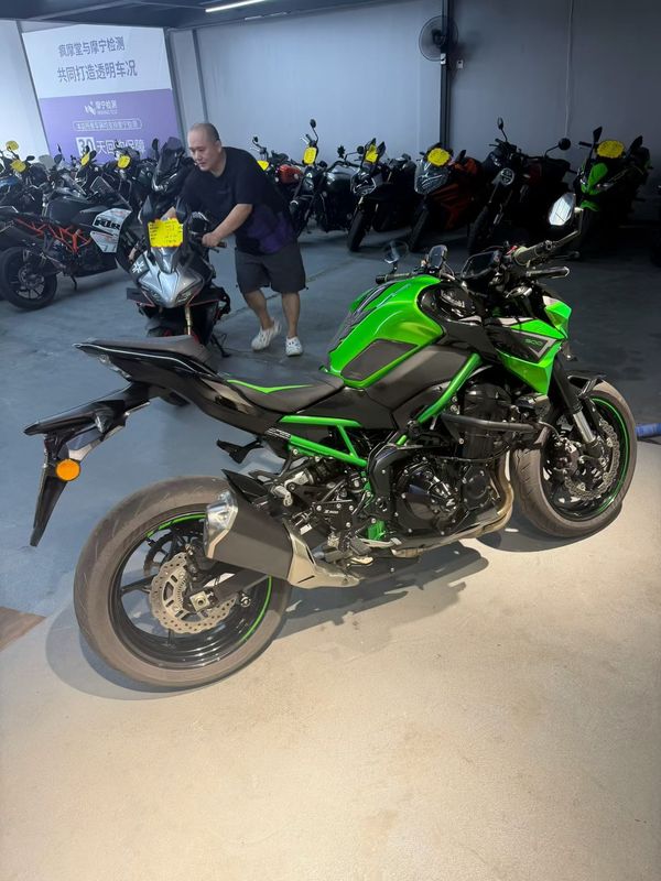 二手川崎Z900