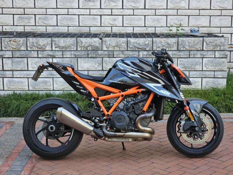 二手KTMR2R1290 Super Duke