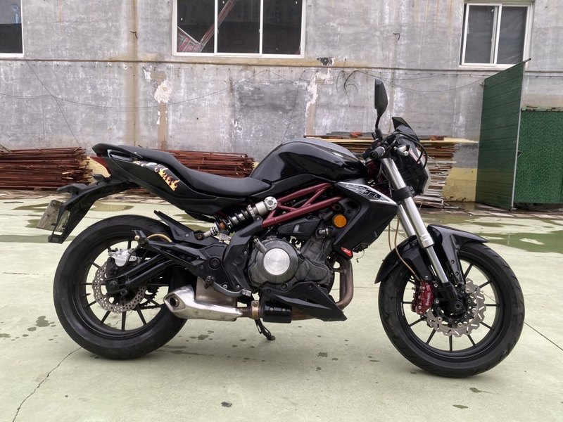 二手贝纳利蓝宝龙 BN302S
