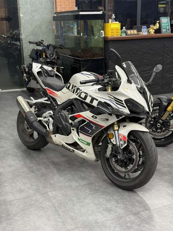 二手QJMOTOR赛800