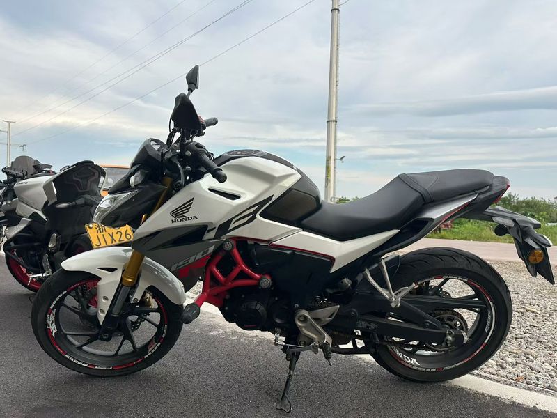二手五羊本田CB190R 暴锋眼