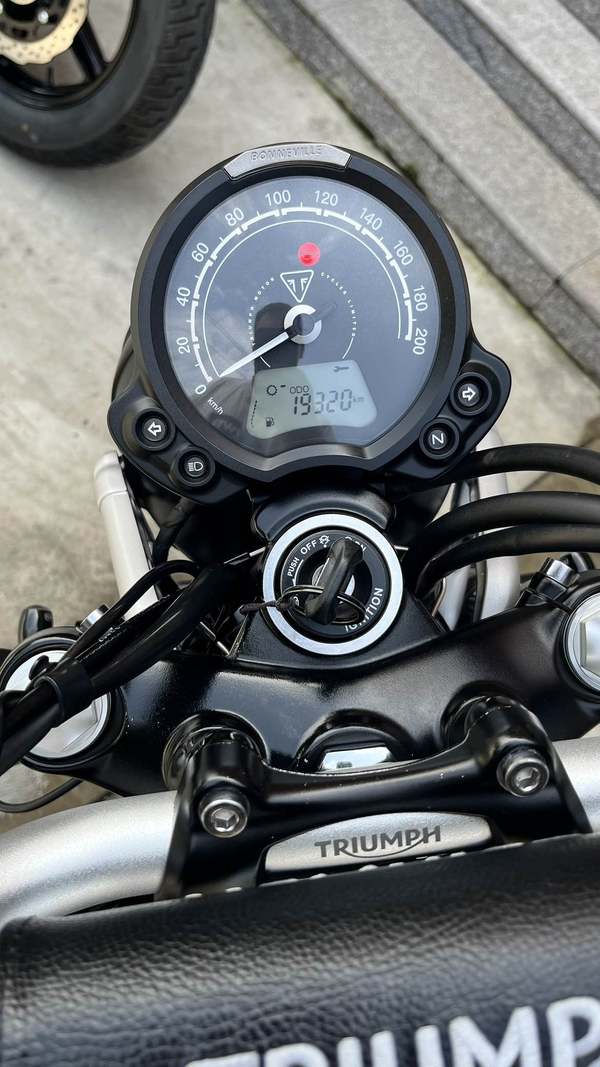 二手凯旋Scrambler 900