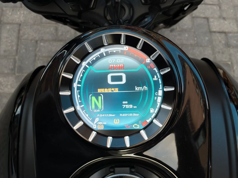 二手QJMOTOR闪600