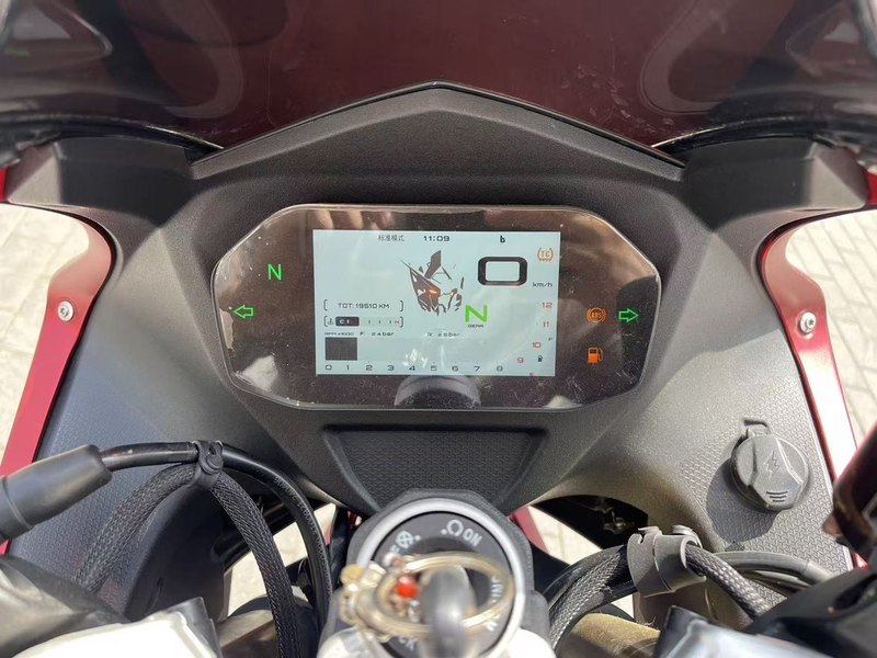 二手QJMOTOR赛800