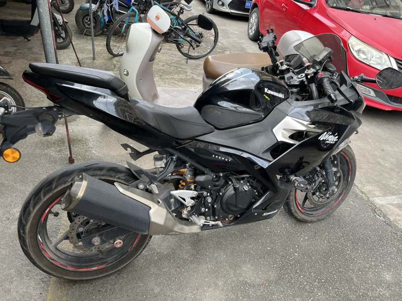 二手川崎Ninja 400