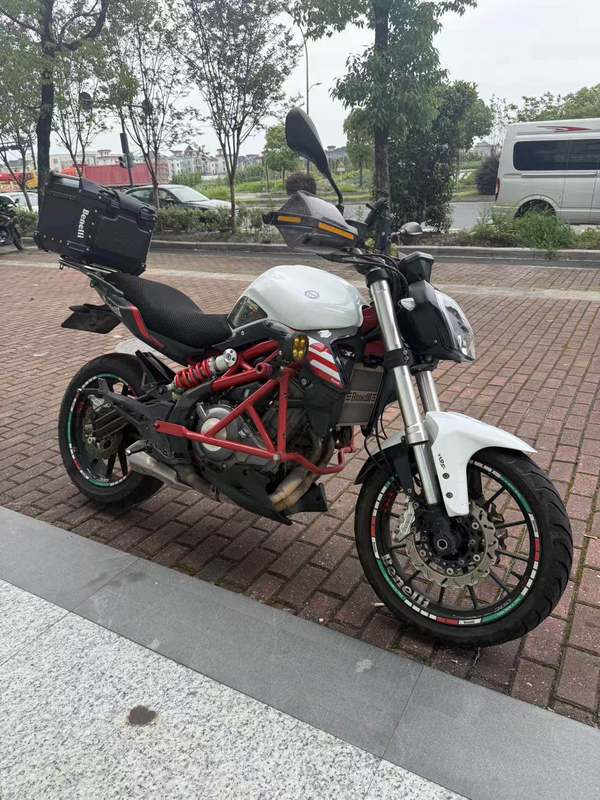 二手贝纳利蓝宝龙 BN302S