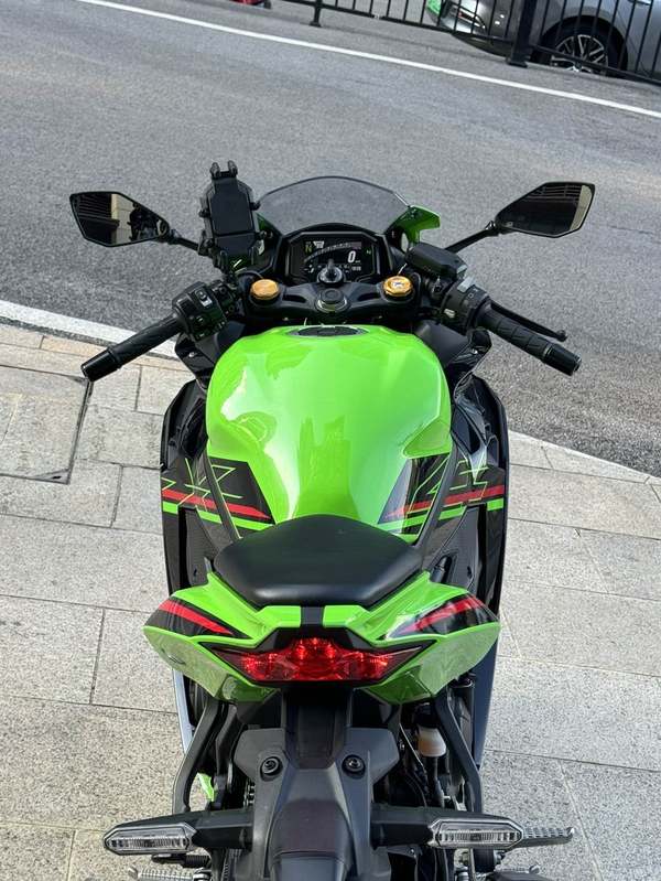 二手川崎ZX-4R
