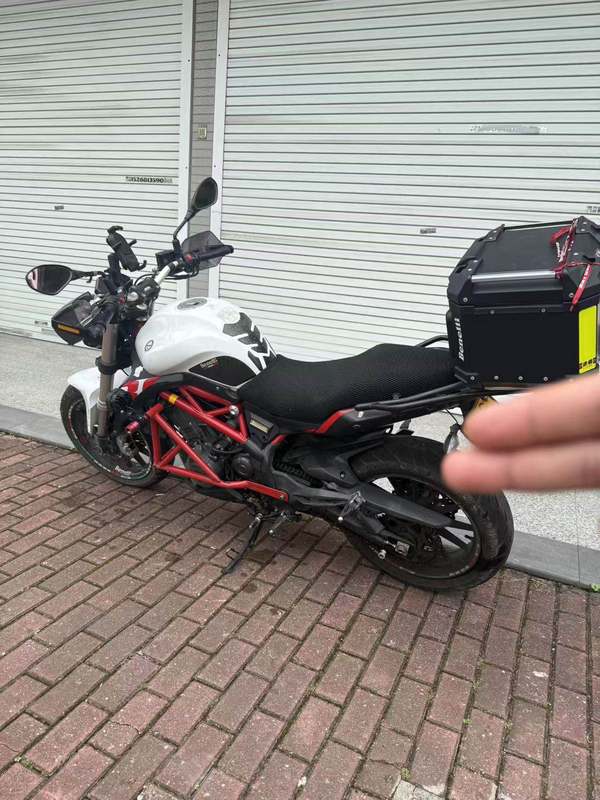 二手贝纳利蓝宝龙 BN302S