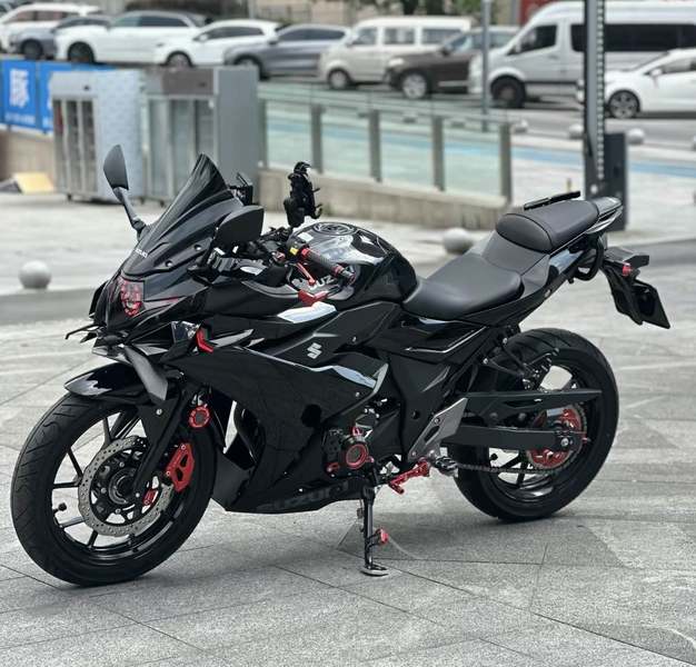 二手豪爵铃木GSX250R