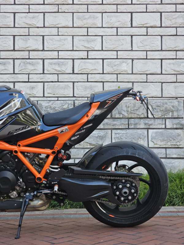 二手KTMR2R1290 Super Duke
