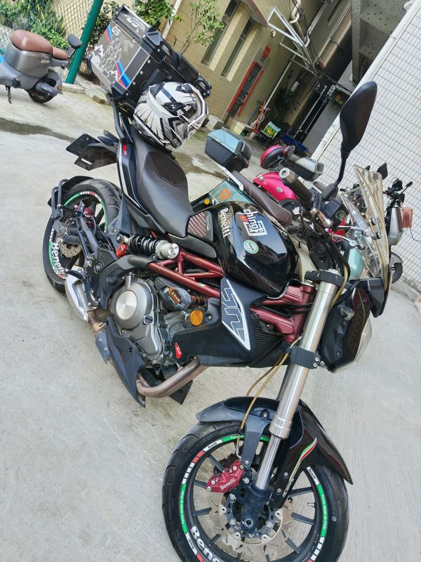 二手贝纳利蓝宝龙 BN302S