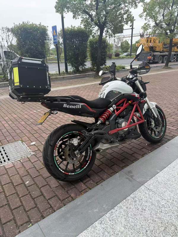 二手贝纳利蓝宝龙 BN302S