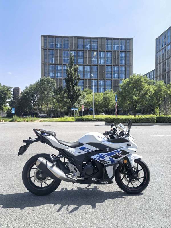 二手豪爵铃木GSX250R