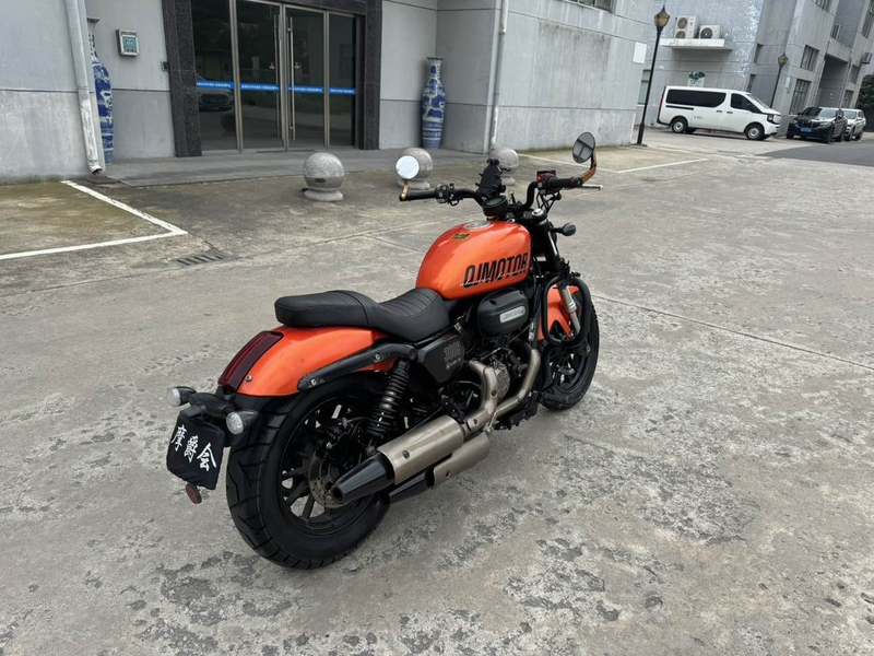 二手QJMOTOR闪300