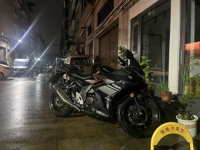 二手豪爵铃木GSX250R