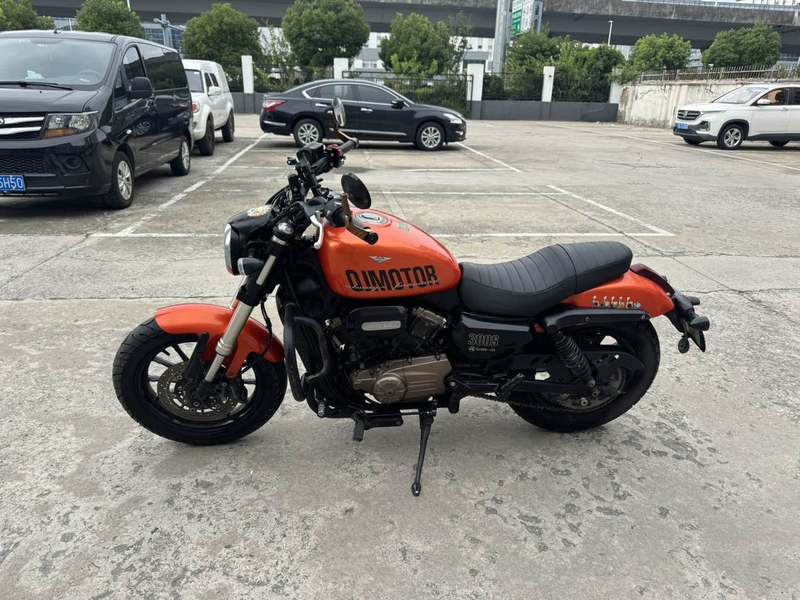 二手QJMOTOR闪300