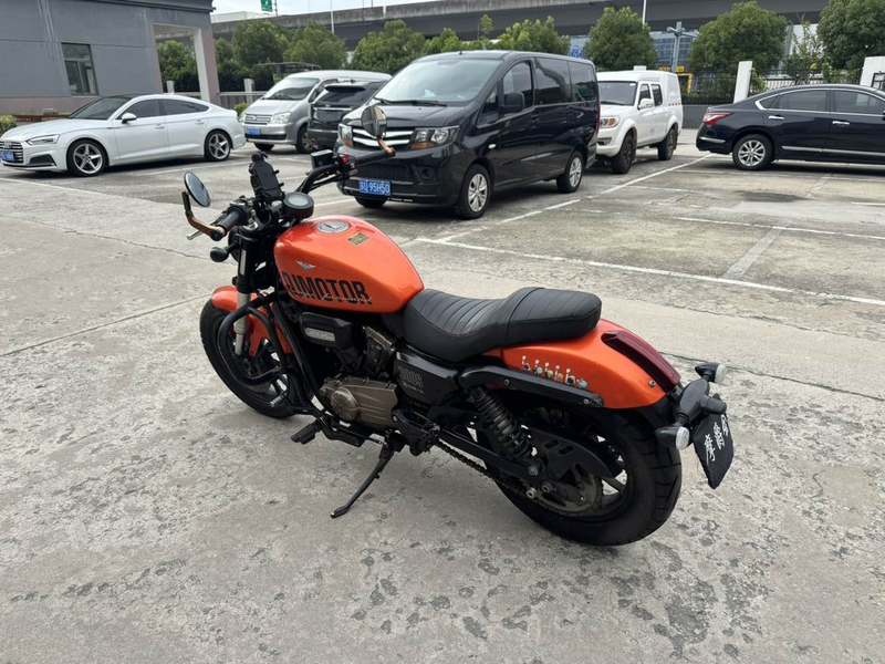 二手QJMOTOR闪300