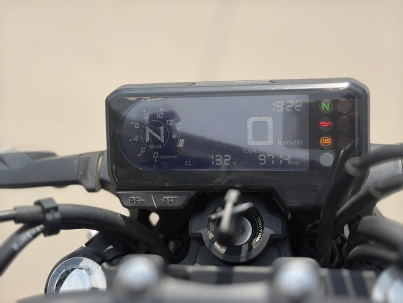 二手本田CB400F