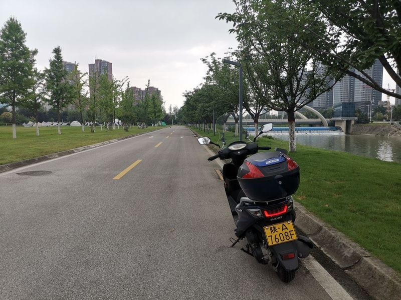 二手济南铃木优驿 UE125T