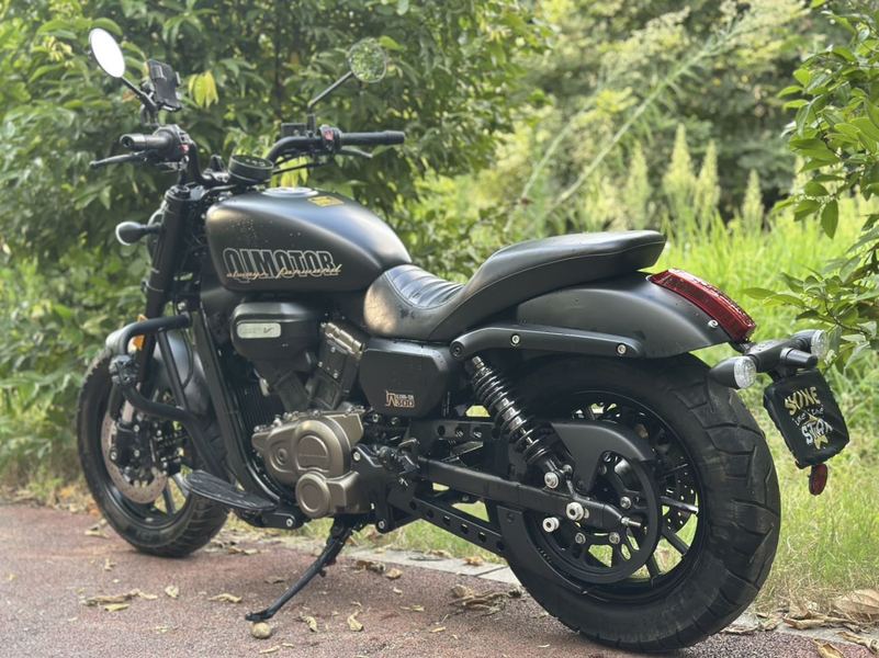 二手QJMOTOR闪300