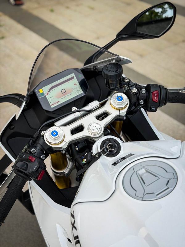二手张雪机车500RR