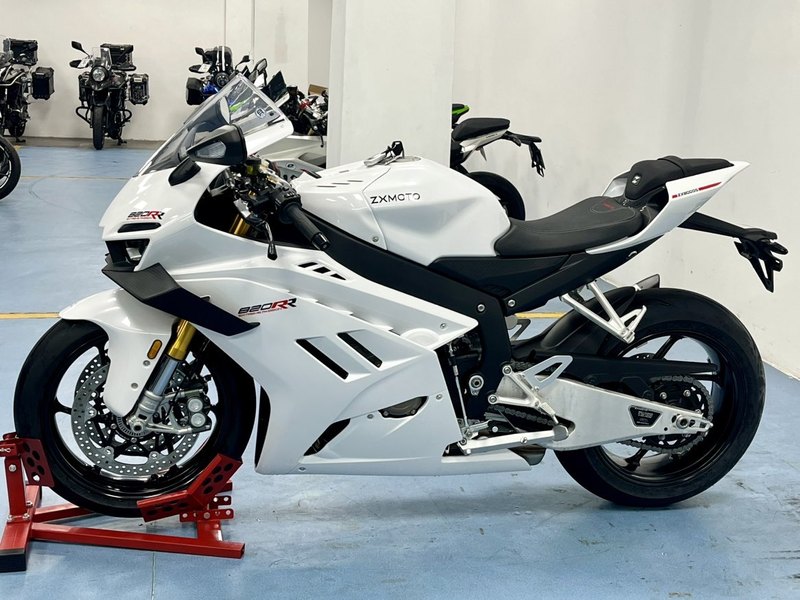 二手张雪机车820RR