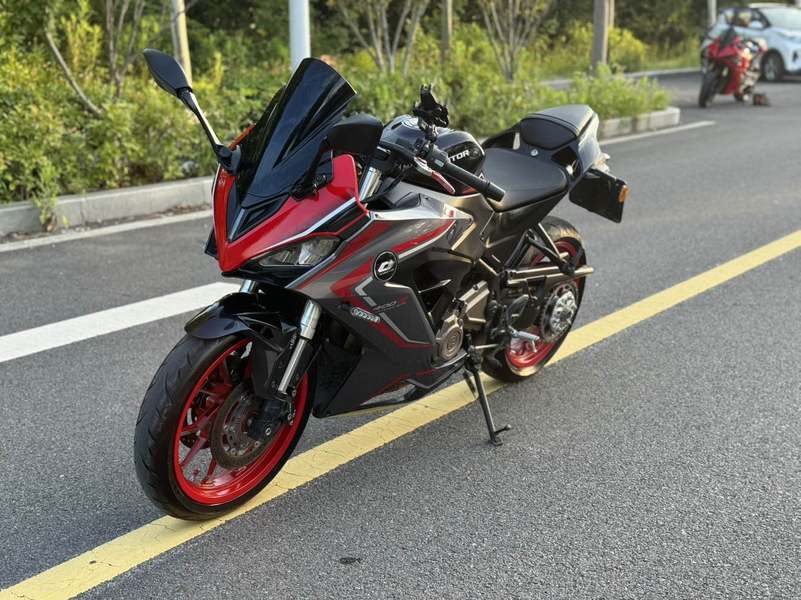 二手QJMOTOR赛400
