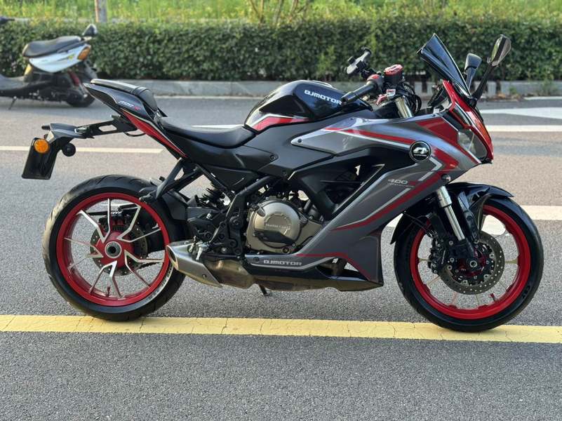 二手QJMOTOR赛400