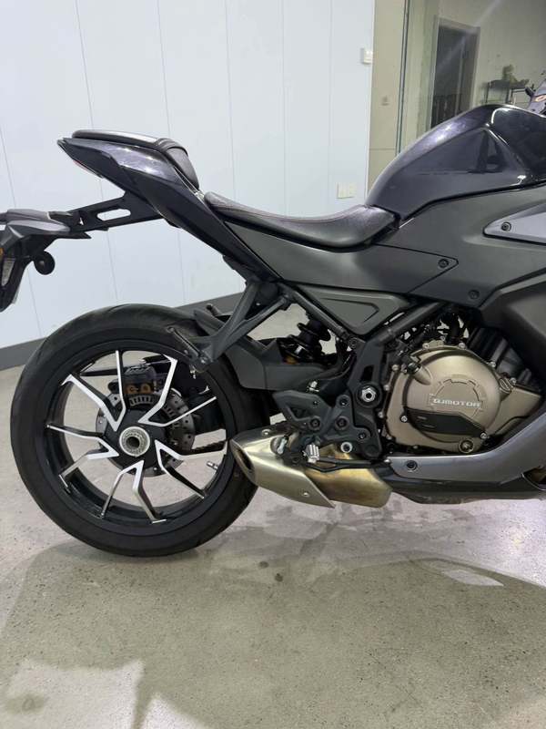 二手QJMOTOR赛400