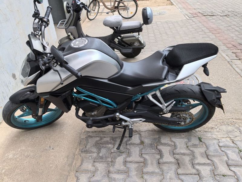 二手春风250NK