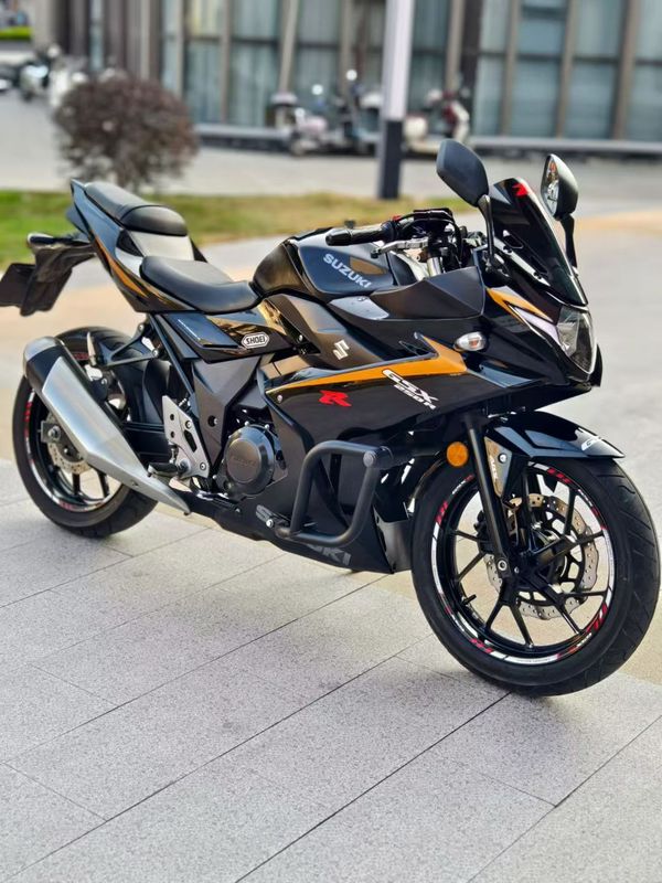 二手豪爵铃木GSX250R