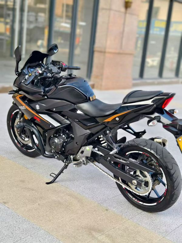 二手豪爵铃木GSX250R