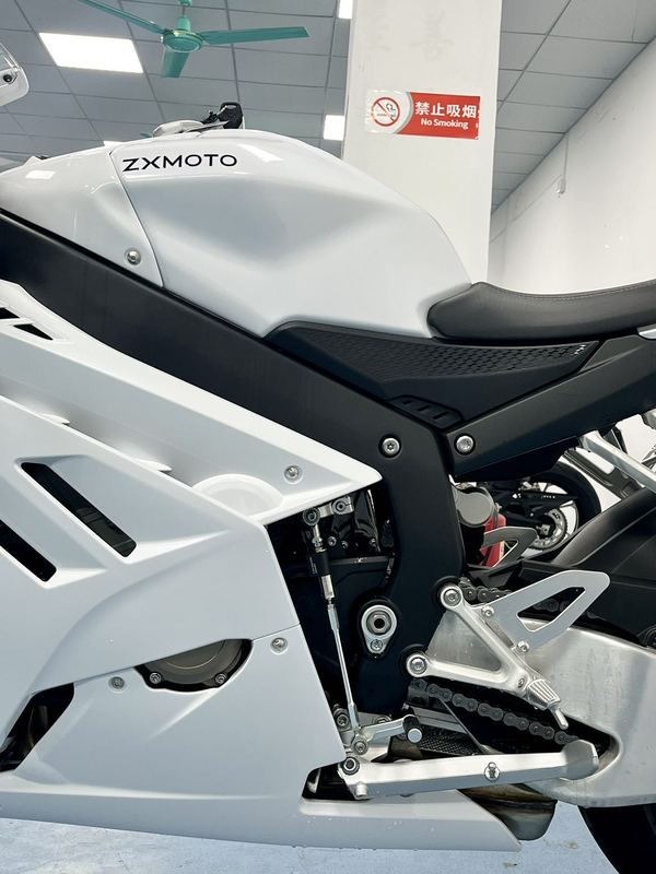 二手张雪机车820RR