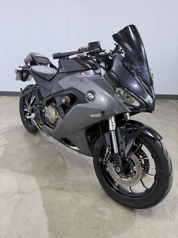 二手QJMOTOR赛400