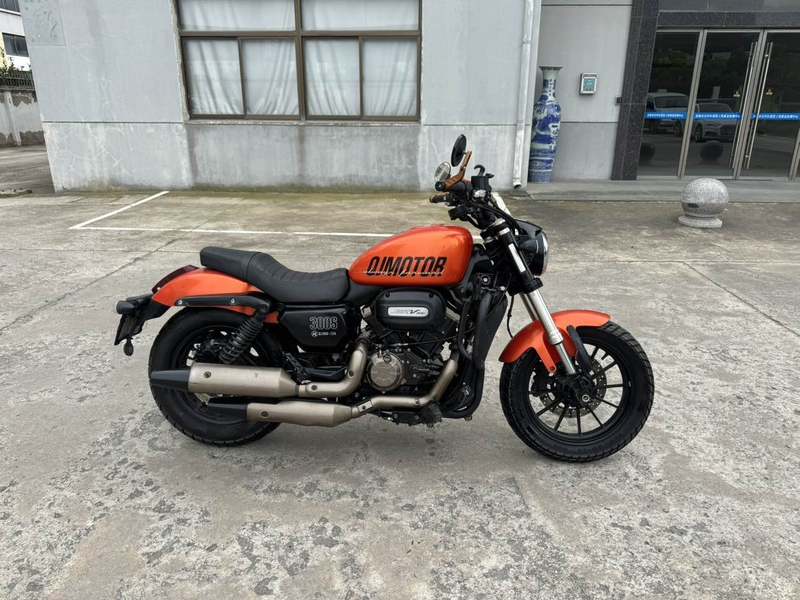 二手QJMOTOR闪300