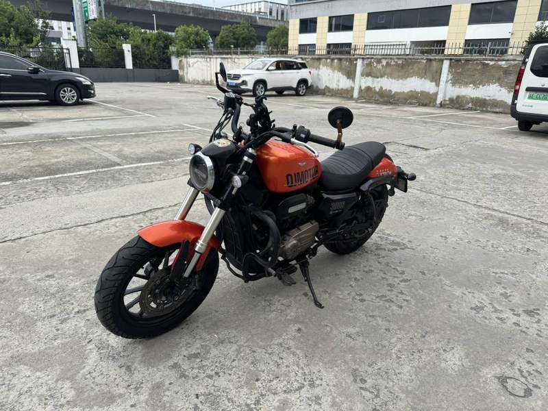 二手QJMOTOR闪300