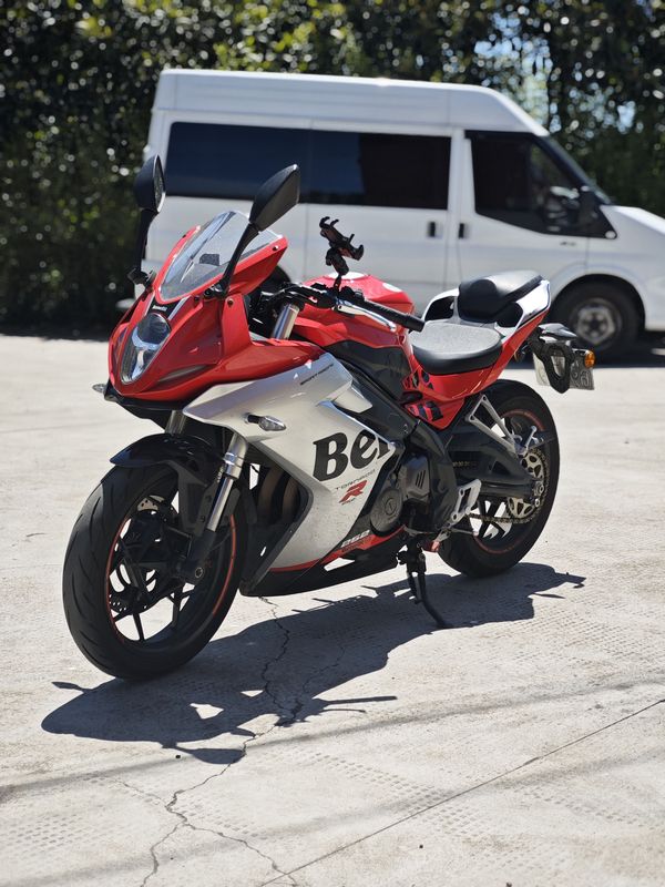 二手贝纳利龙卷风 Tornado 252R